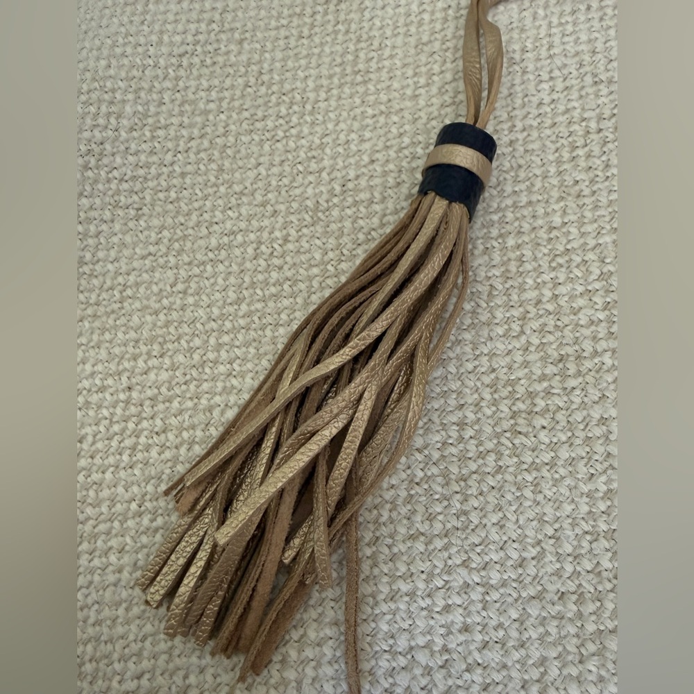 BonBonite Artisan Floral Leather Tassel Keychain - Picture 7 of 7
